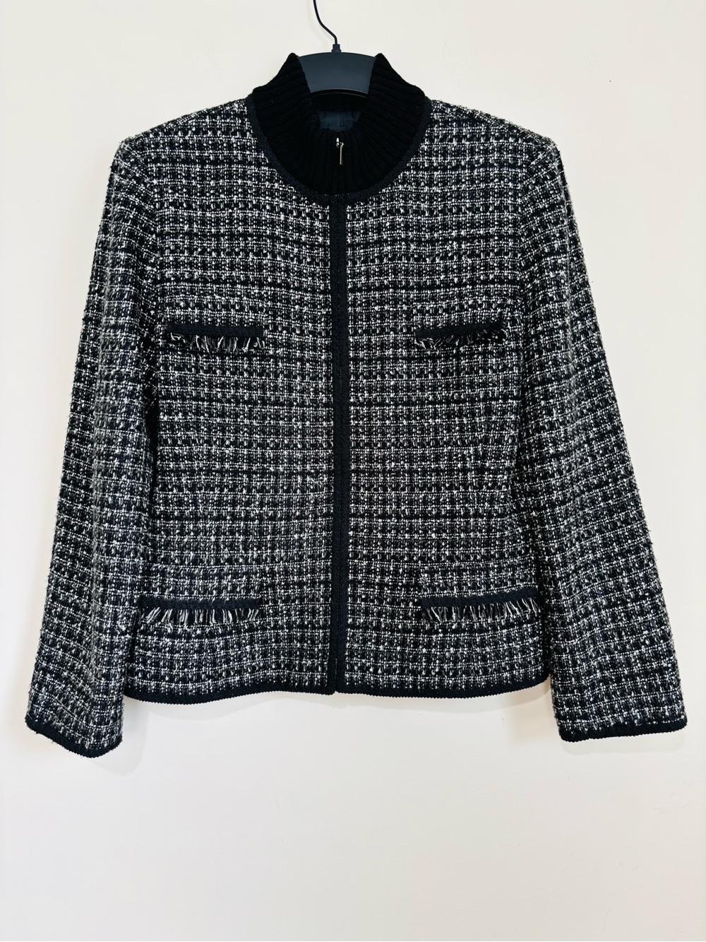 Tahari Vintage Office Knit Tweed Prominent Black White wool acrylic zip jacket